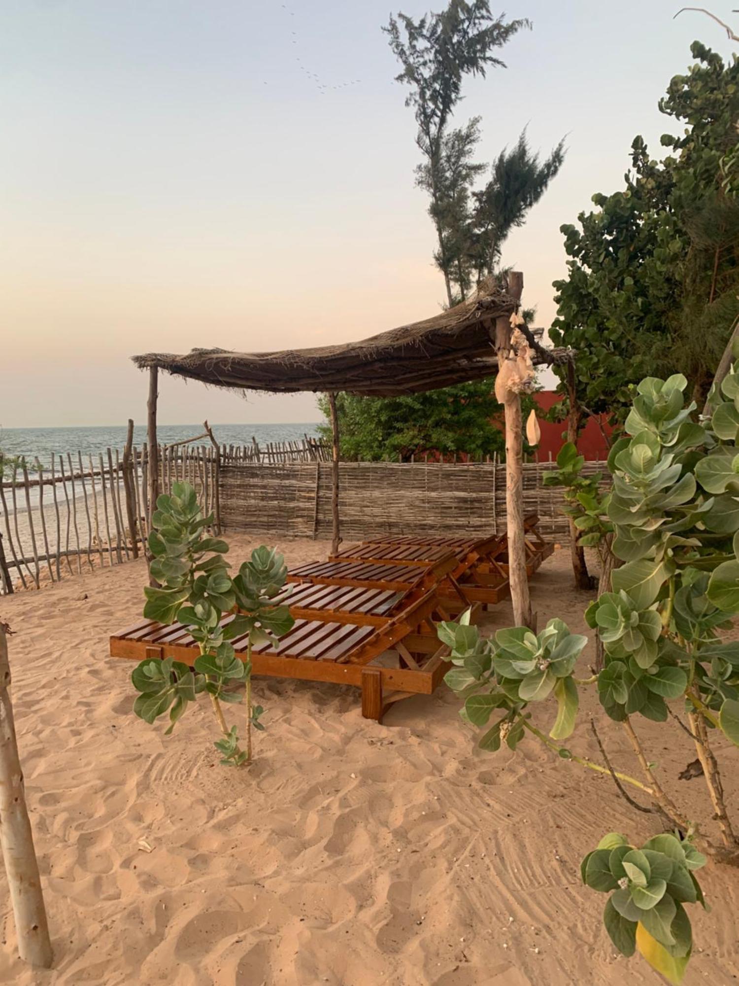 Ngalou Sessene Case Beach מראה חיצוני תמונה